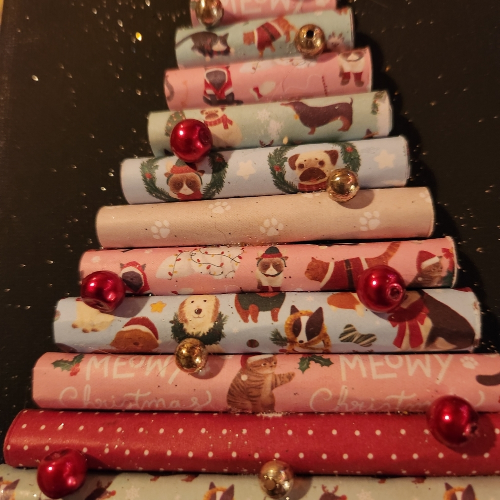 Adorable Christmas Tree Sign - Picture 2 of 5